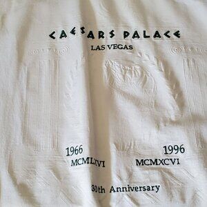 Vintage Caesars Palace Shirt in Small 21 P to P 24 Neck to Bottom
